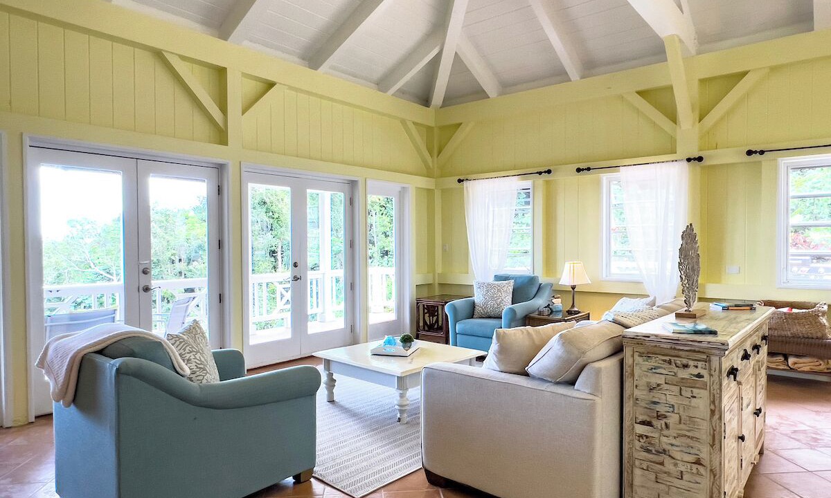 Photo of Livingroom in Estate Caret Bay