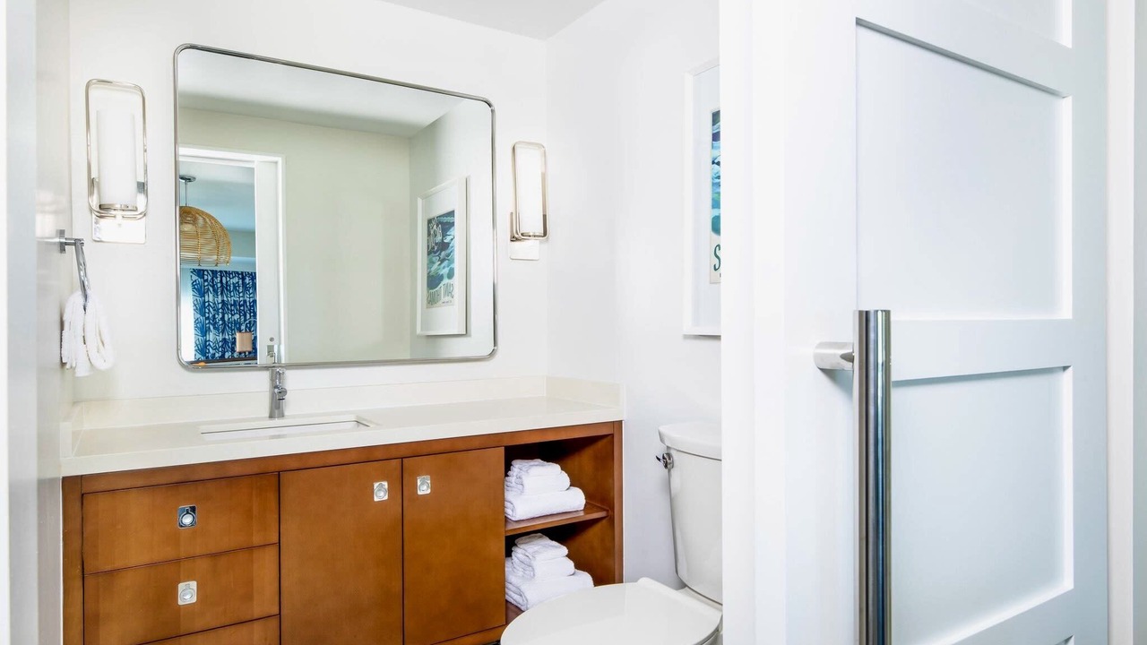 Photo of Bathroom in Estate Frenchman Bay