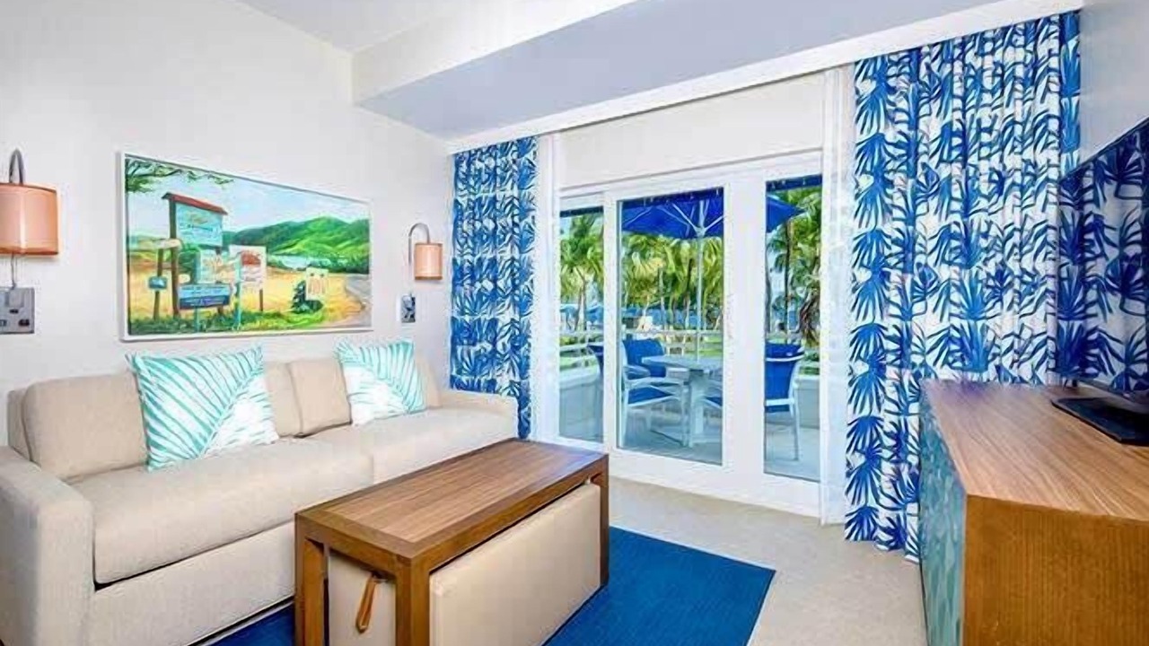 Photo of Livingroom in Estate Frenchman Bay