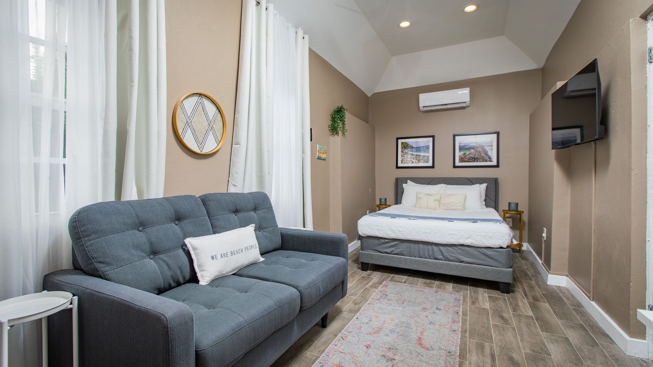 Photo of Bedroom in Estate East Street