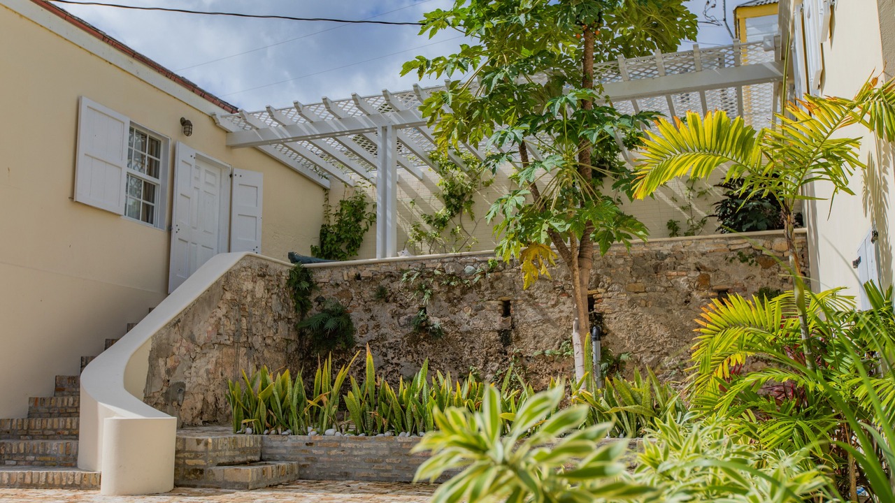 Photo of Outdoor in Estate East Street