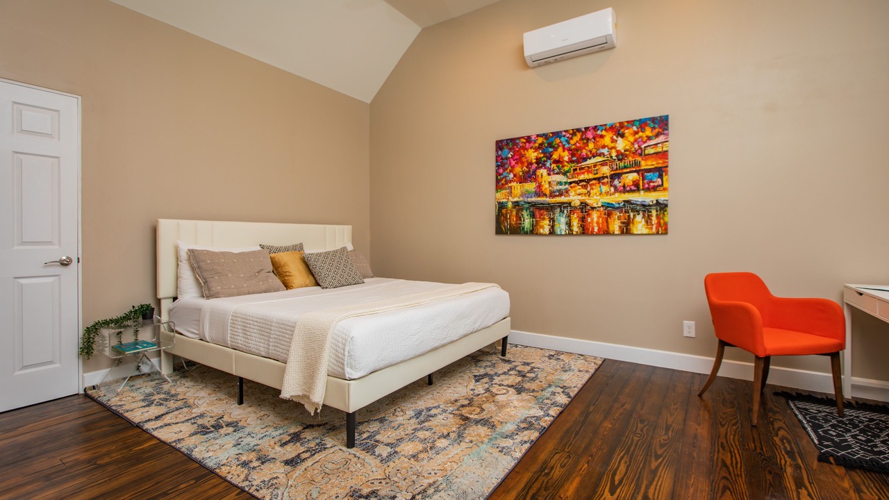 Photo of Bedroom in Estate East Street