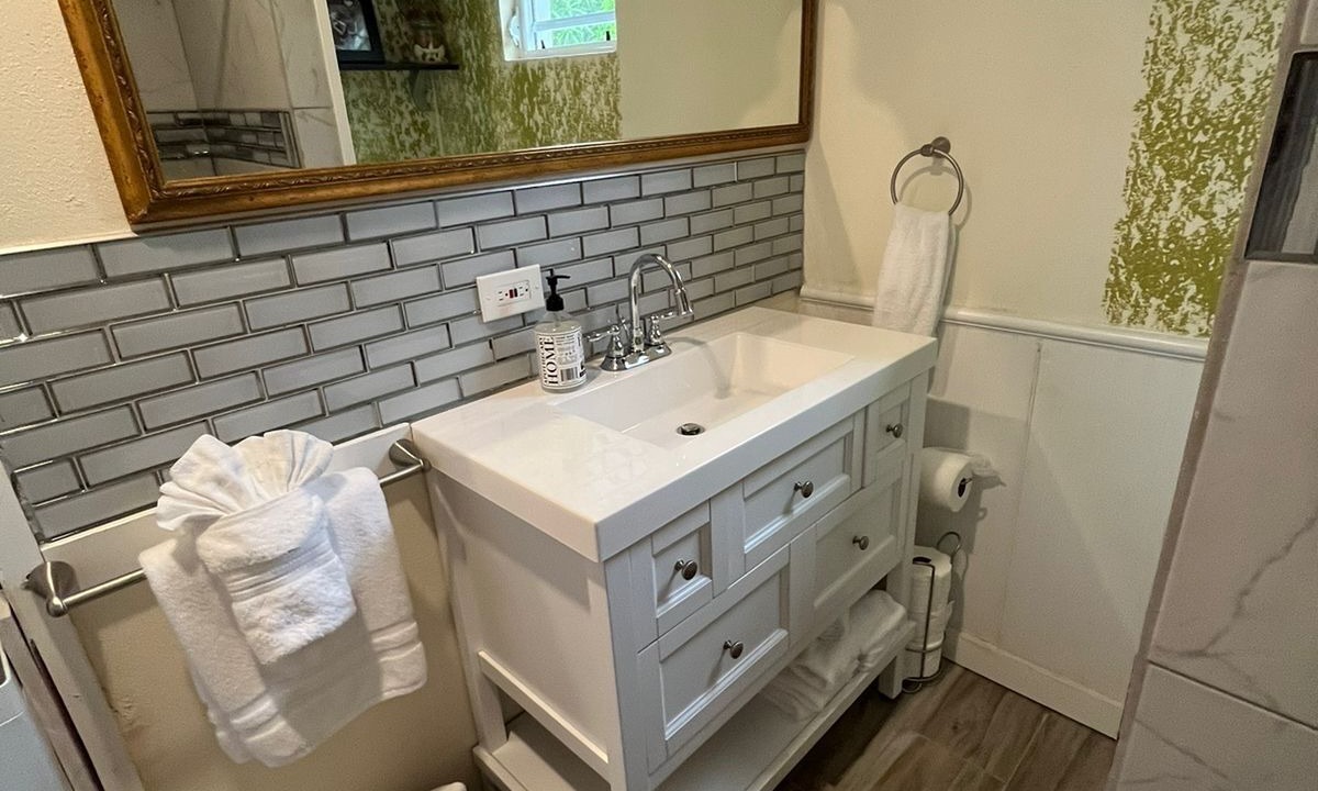Photo of Bathroom in Estate Kings Quarter