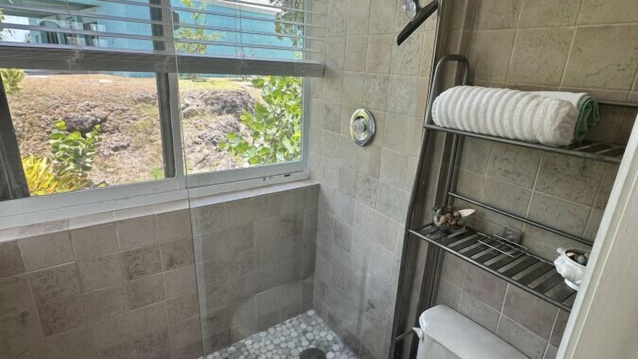 Photo of Bathroom in Bolongo Bay