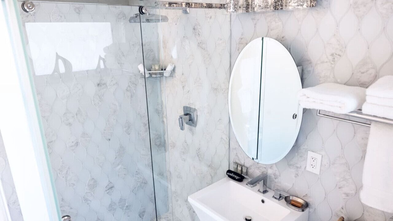 Photo of Bathroom in Contant Hill