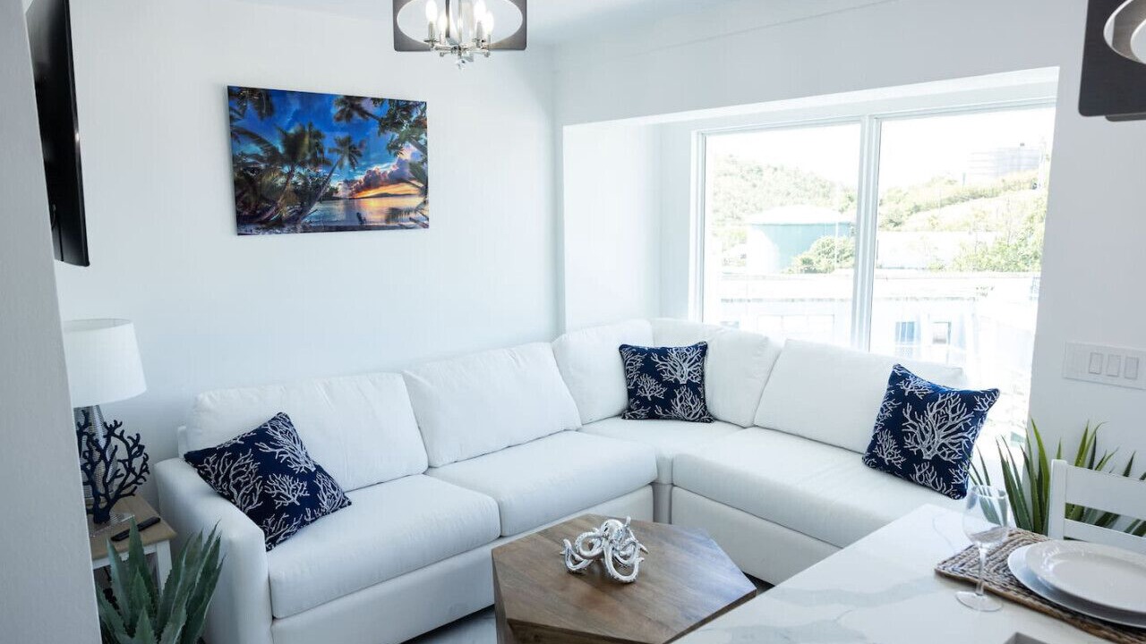 Photo of Livingroom in Contant Hill