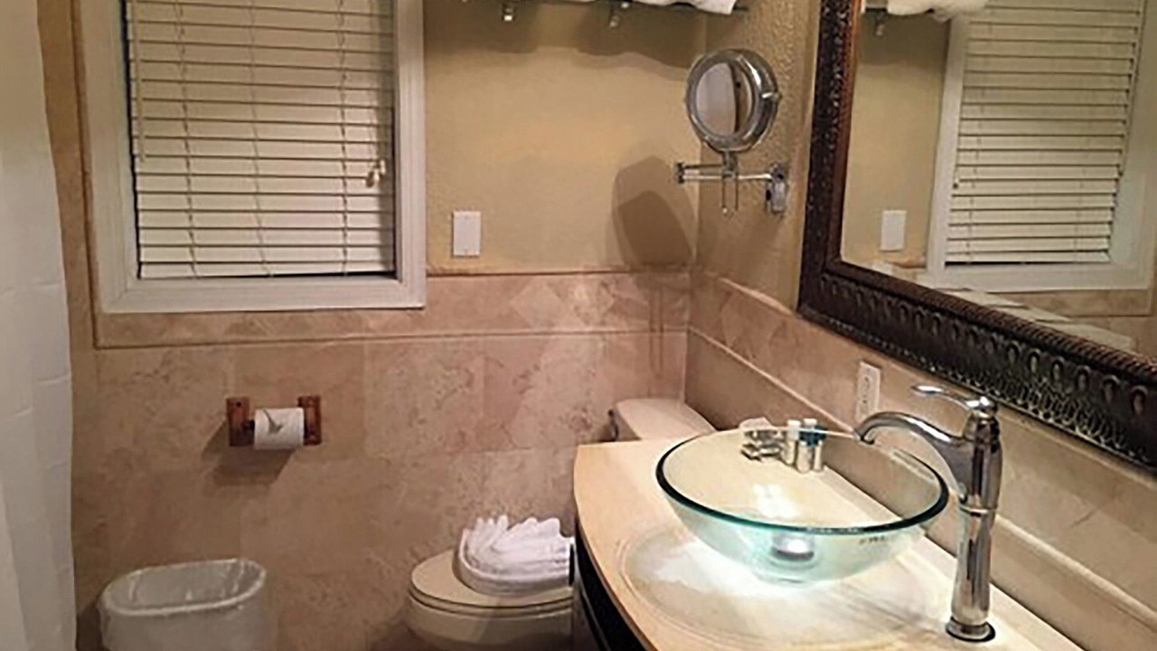 Photo of Bathroom in Chenay Bay