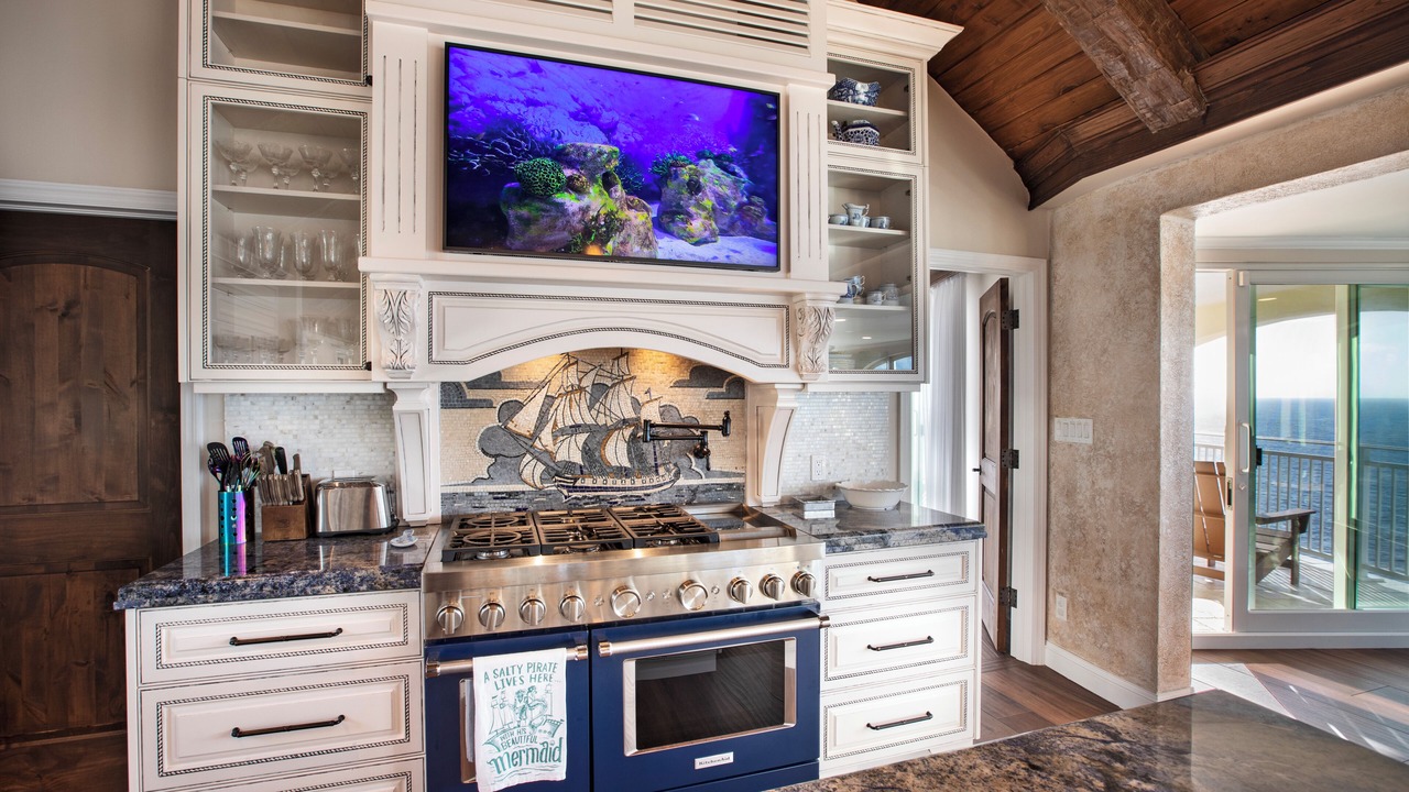 Photo of Kitchen in Estate Western Water Island