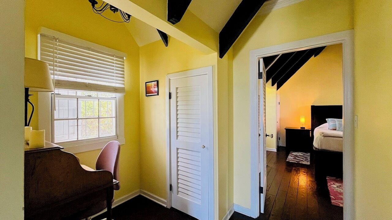 Photo of Bedroom in Estate East Street