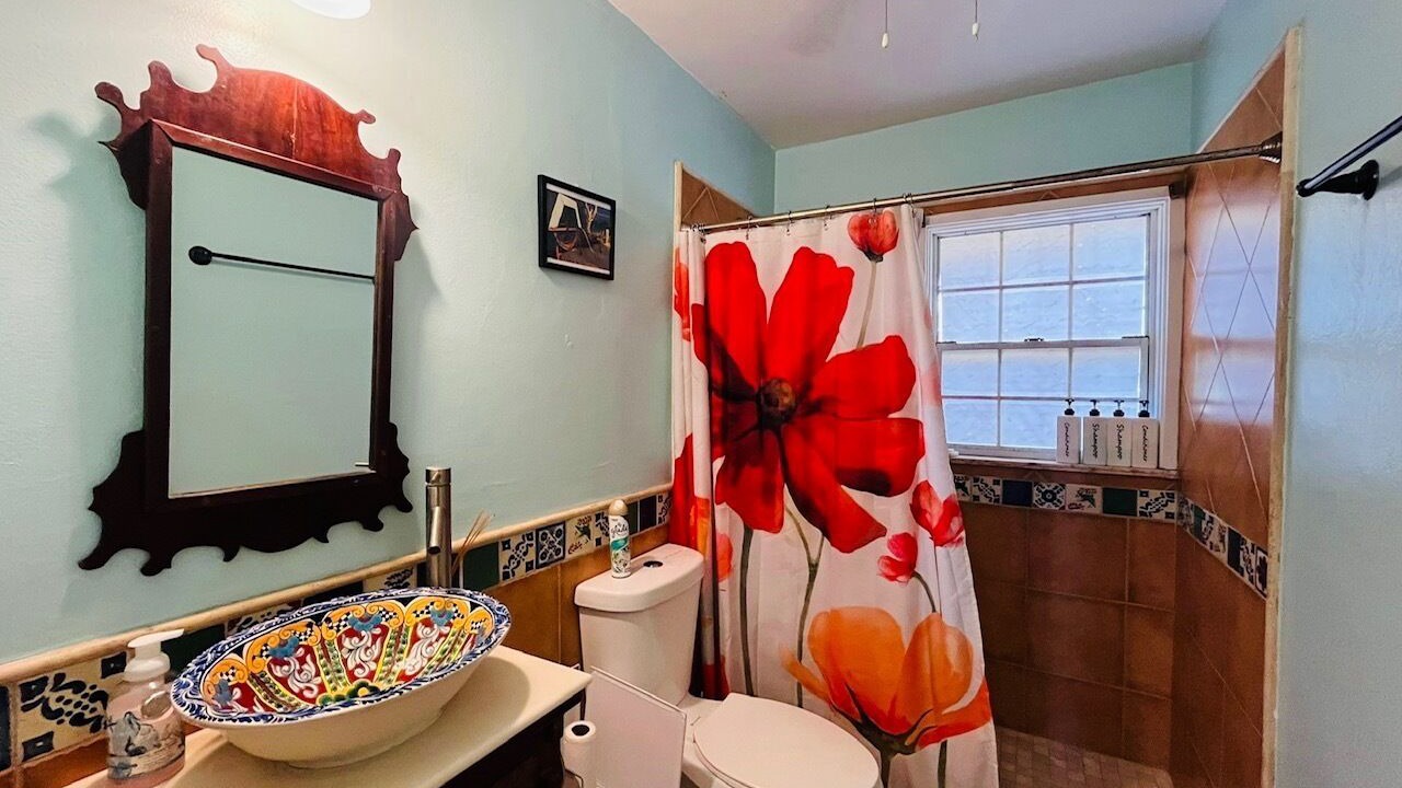Photo of Bathroom in Estate East Street