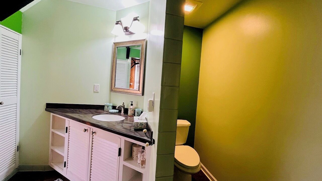 Photo of Bathroom in Estate East Street