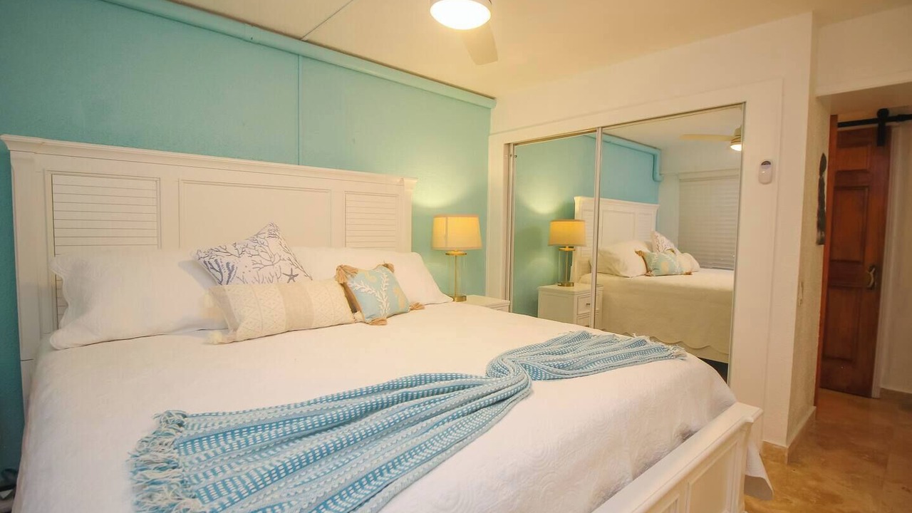 Photo of Bedroom in Orange Grove