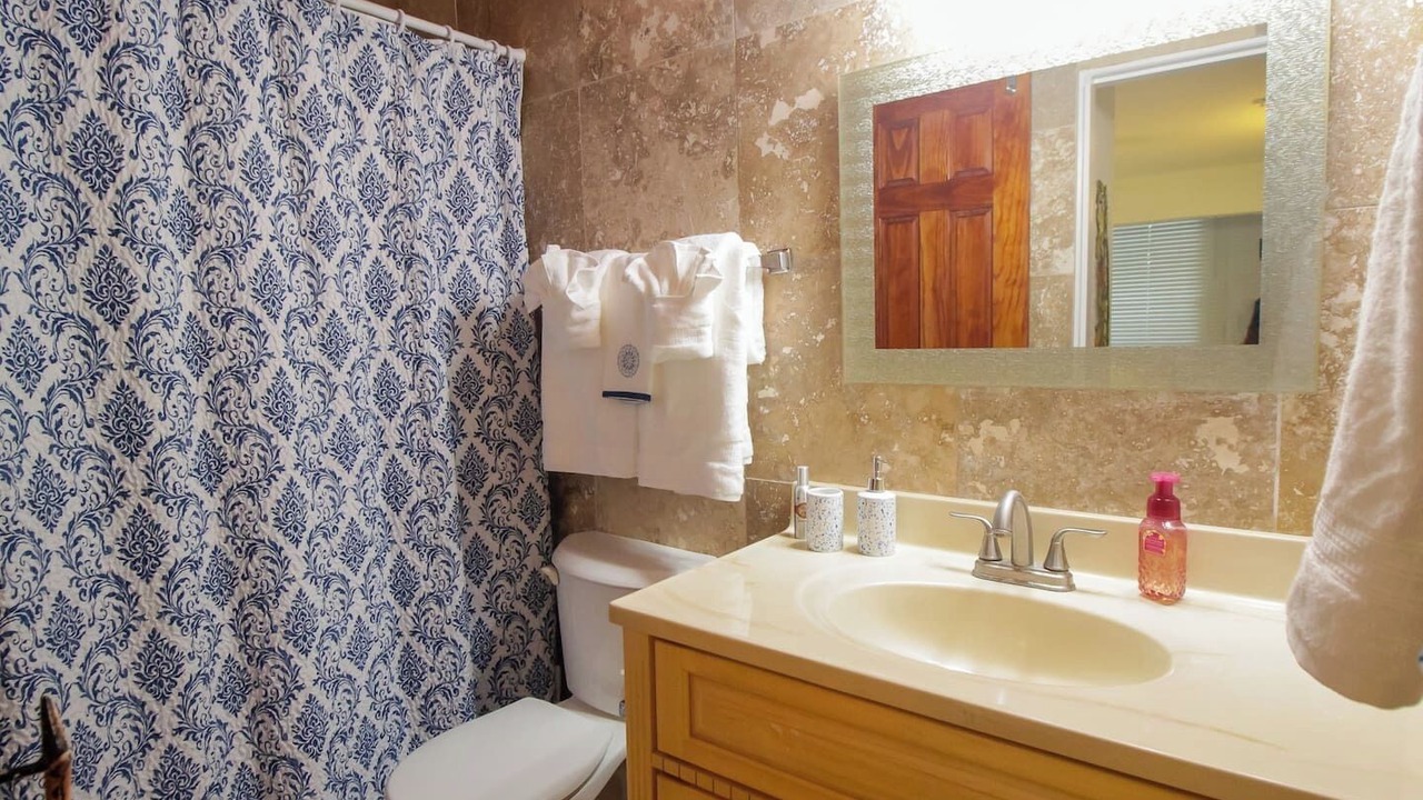 Photo of Bathroom in Orange Grove