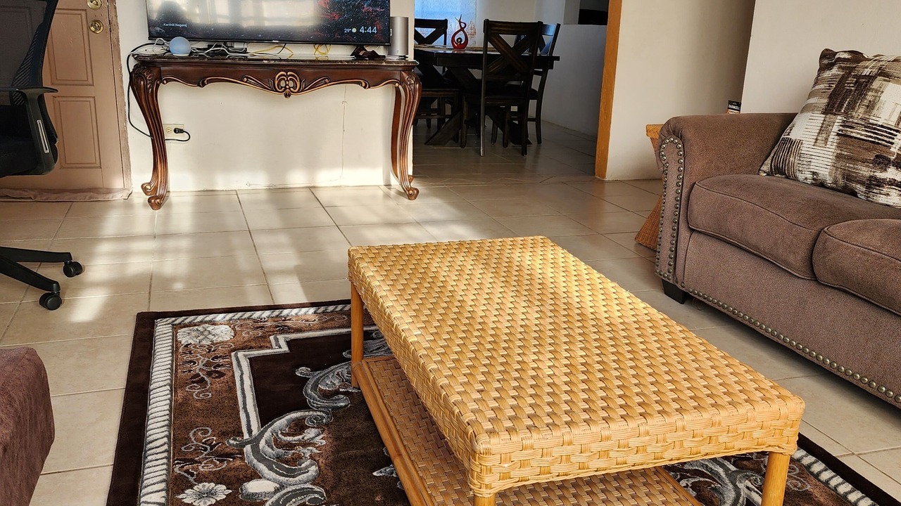 Photo of Livingroom in Estate Clifton Hill