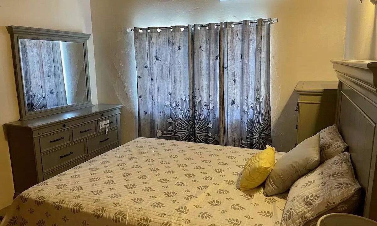 Photo of Bedroom in Estate Clifton Hill