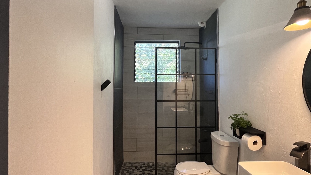 Photo of Bathroom in Estate Bordeaux