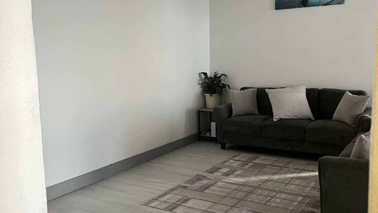 Photo of Livingroom in Estate Bordeaux