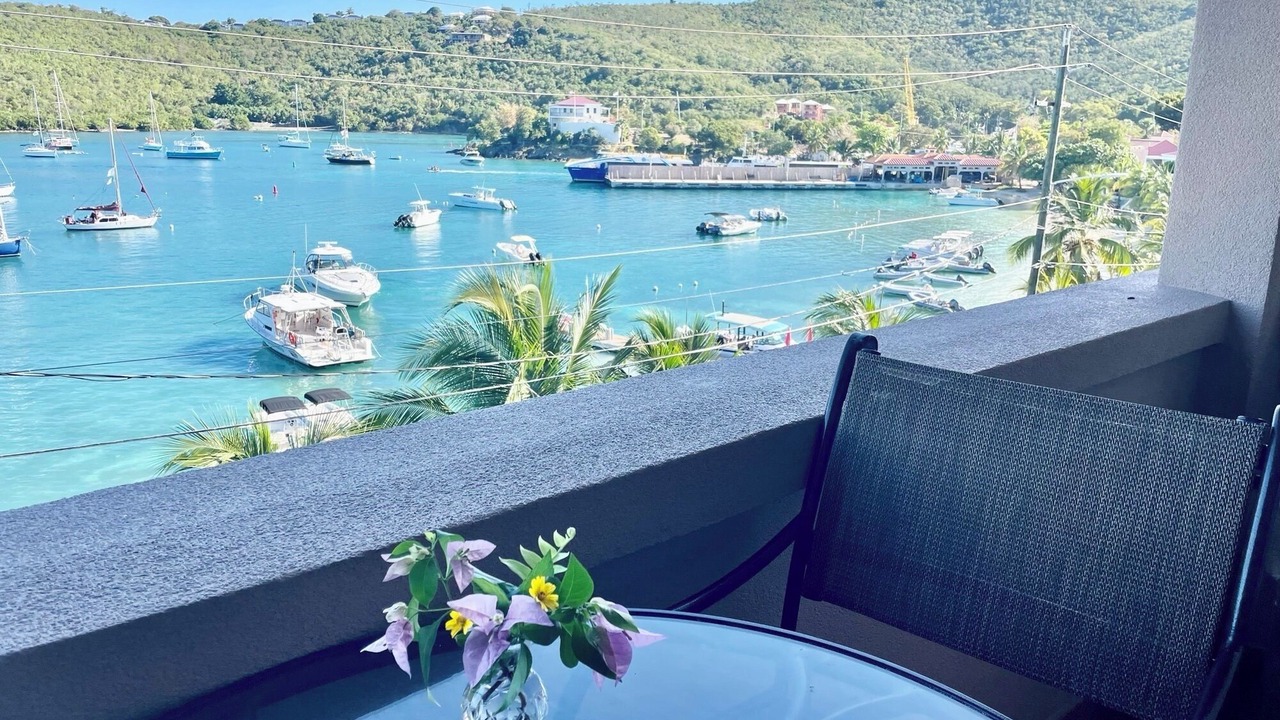 Photo of Patio Balcony in Great Cruz Bay