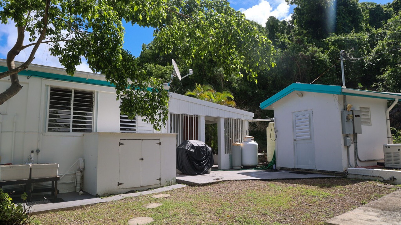 Photo of Outdoor in Estate Saint John