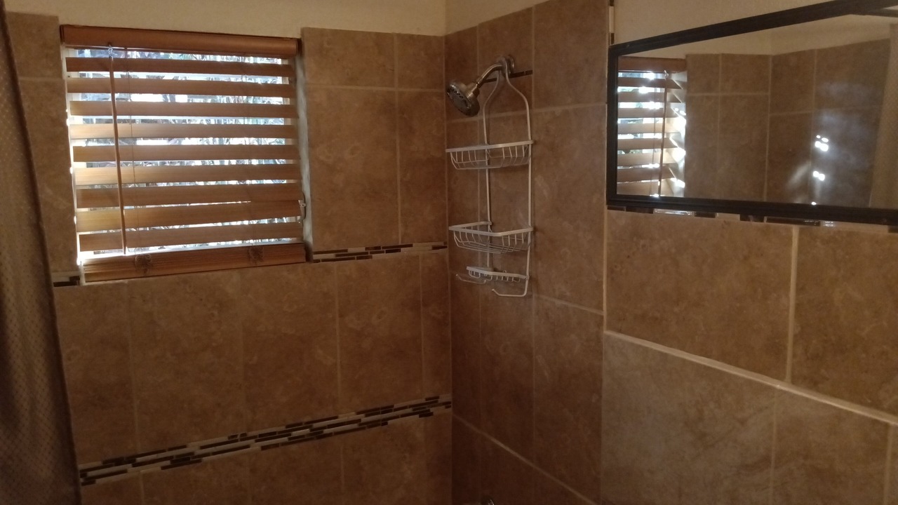 Photo of Bathroom in Estate Little Princess South