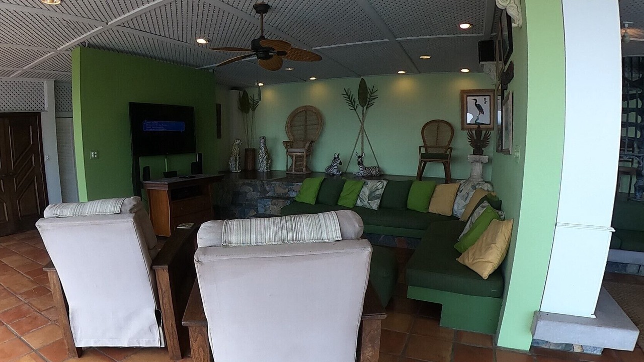 Photo of Livingroom in Estate Kings Quarter