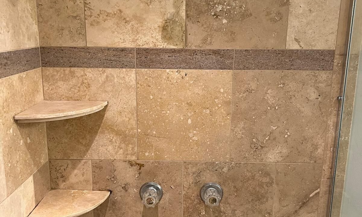 Photo of Bathroom in Estate Altona