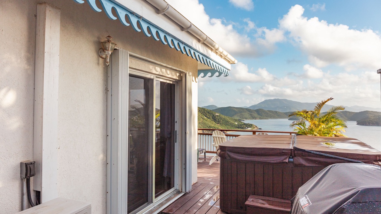 Photo of Patio Balcony in Estate Calabash Boom
