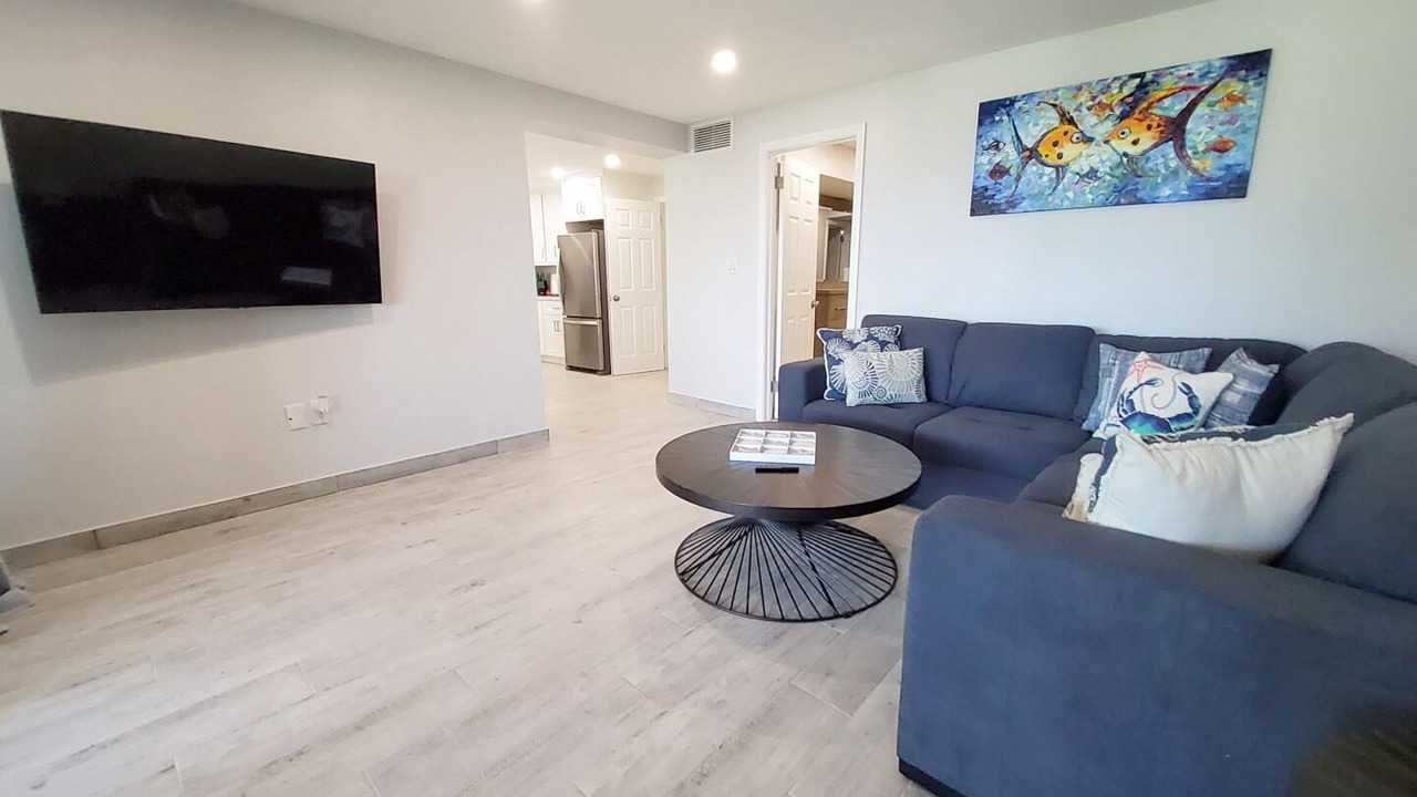Photo of Livingroom in Estate Queens Quarter