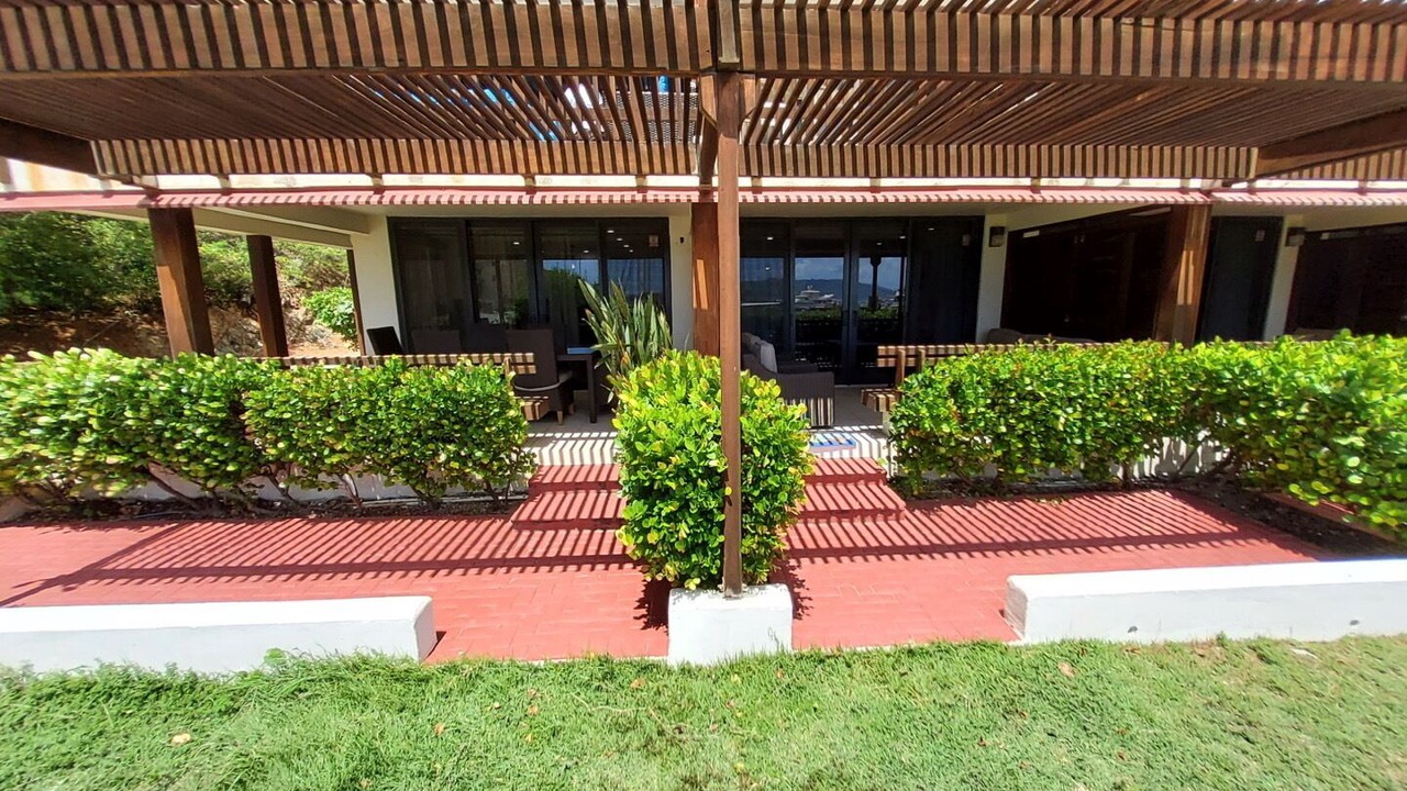 Photo of Patio Balcony in Estate Queens Quarter