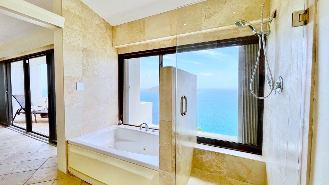 Photo of Bathroom in Estate Lovenlund