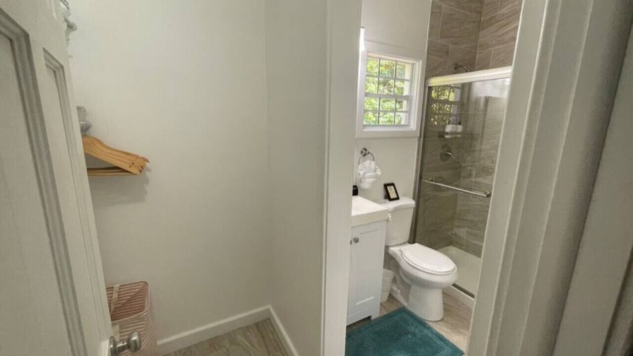 Photo of Bathroom in Estate Hull