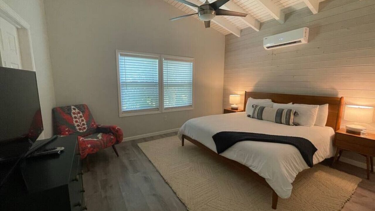 Photo of Bedroom in Estate Hull