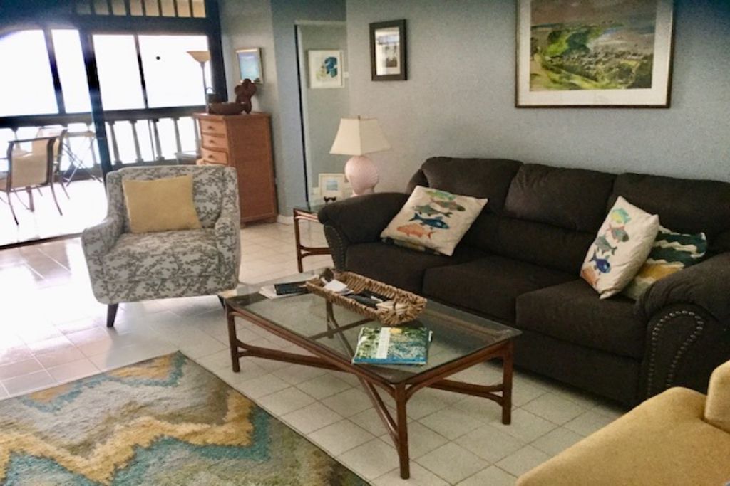 Photo of Livingroom in Estate Two Brothers