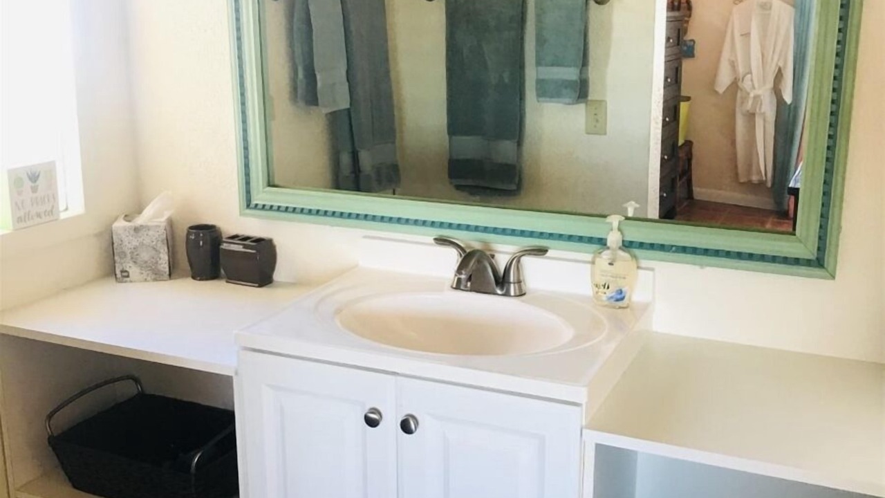Photo of Bathroom in Estate Salt River