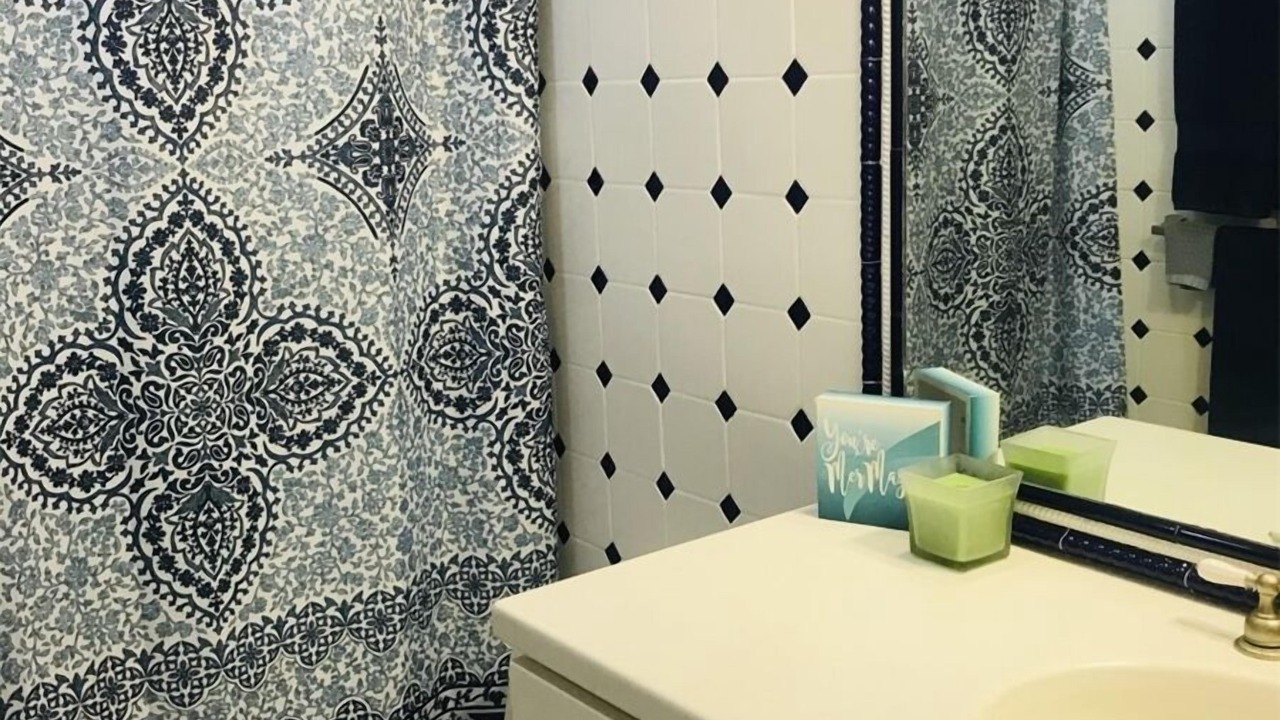 Photo of Bathroom in Estate Salt River