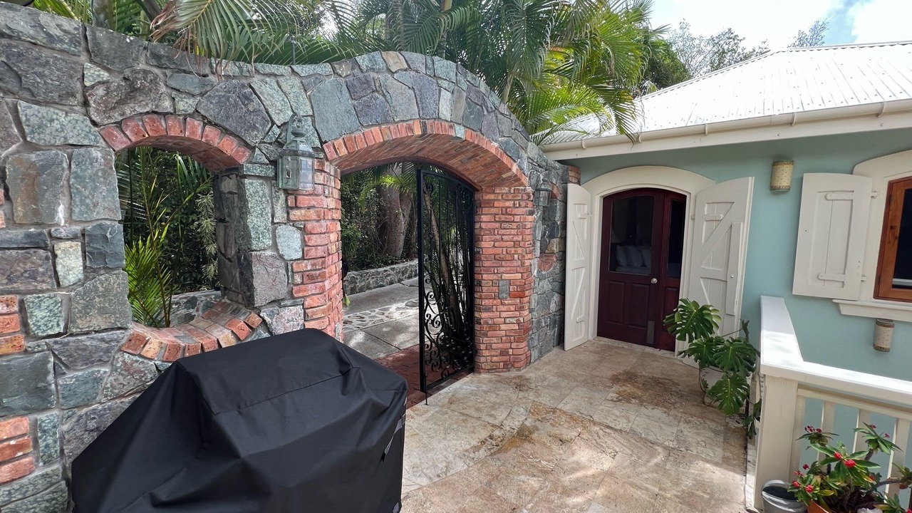 Photo of Outdoor in Maho Bay Quarter