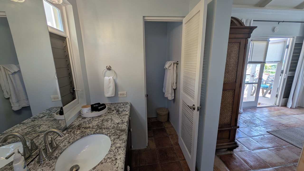 Photo of Bathroom in Slob