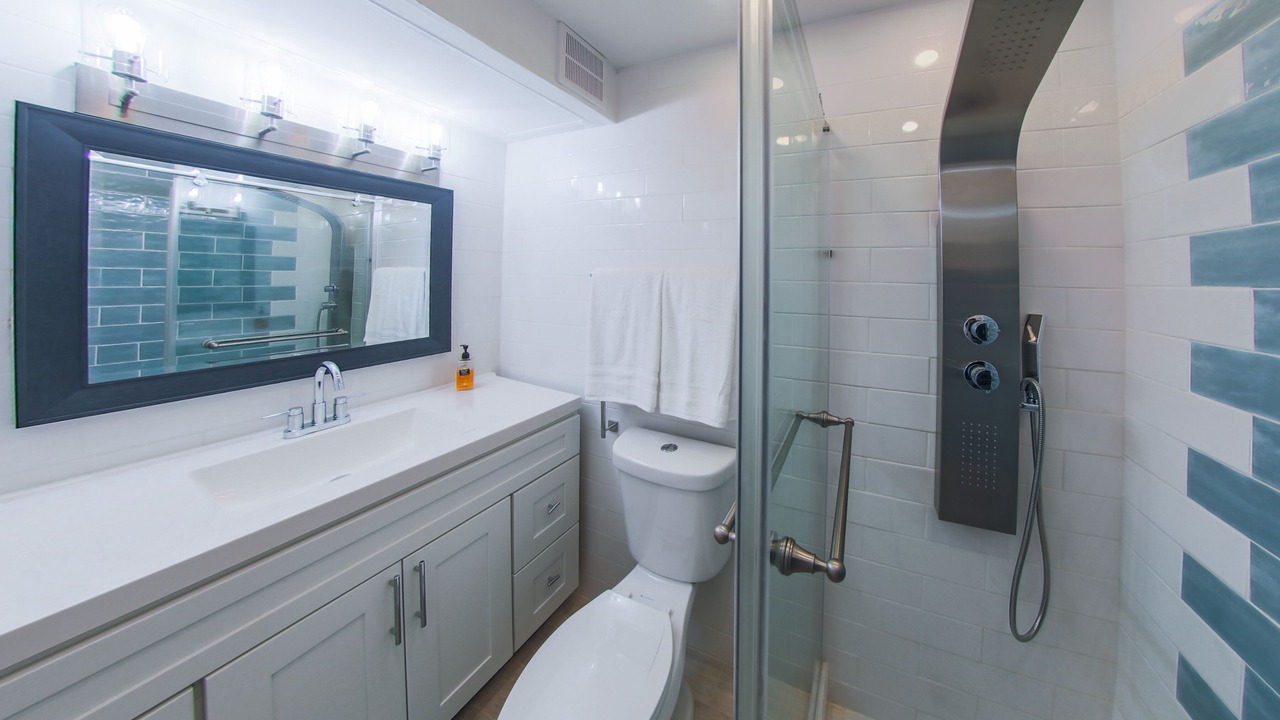 Photo of Bathroom in Orange Grove