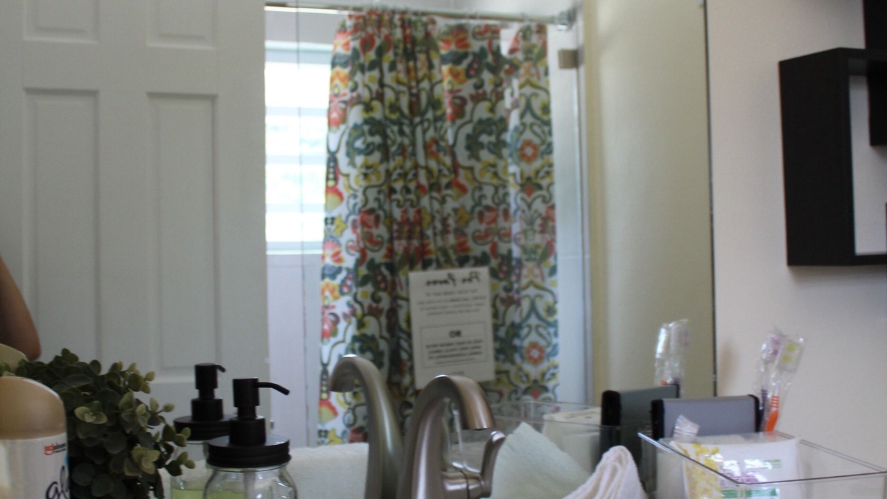 Photo of Bathroom in Estate Peters Rest