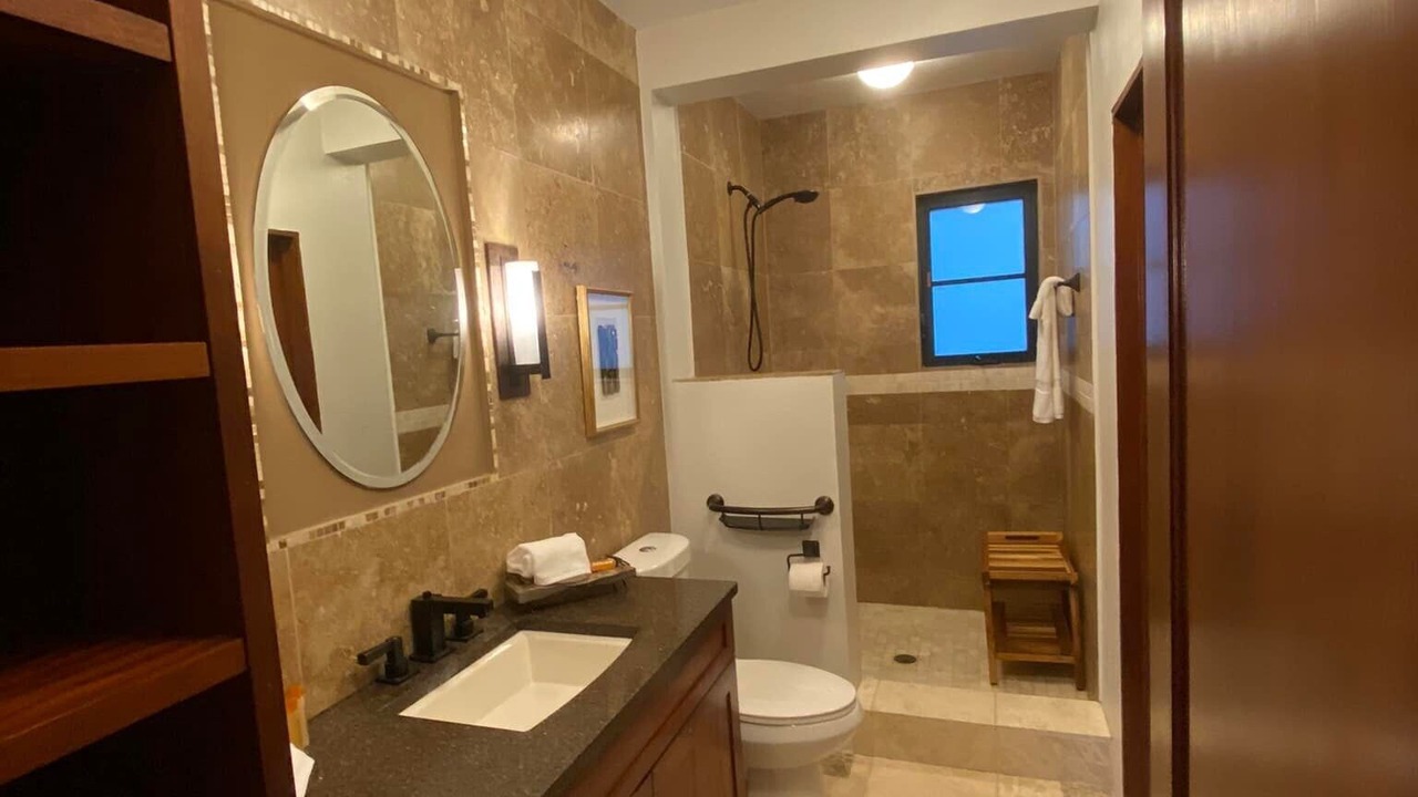Photo of Bathroom in Estate Carolina