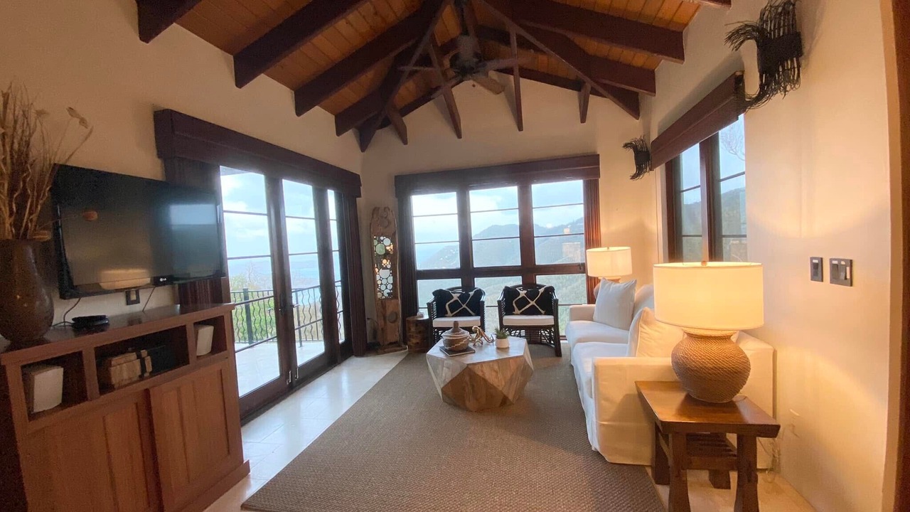 Photo of Livingroom in Estate Carolina