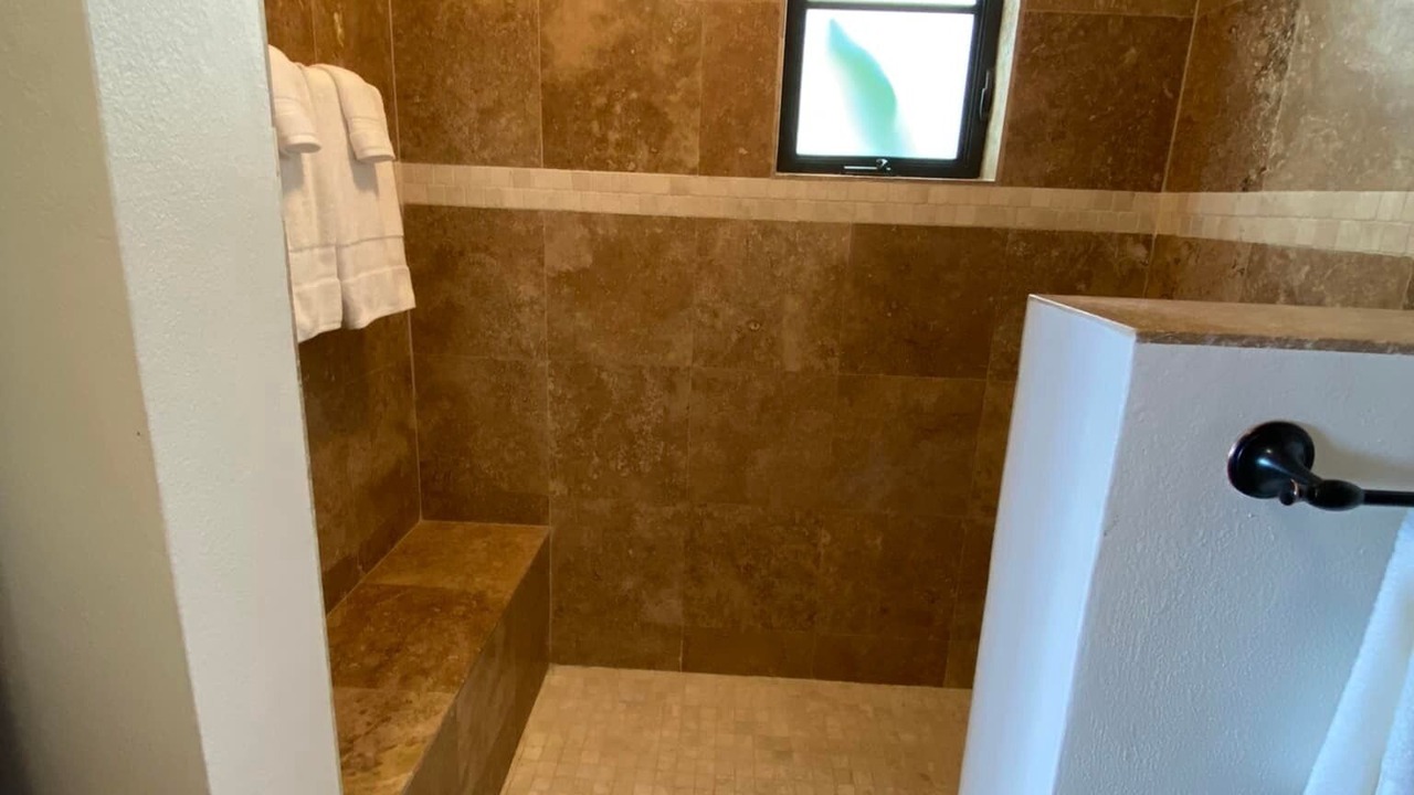 Photo of Bathroom in Estate Carolina