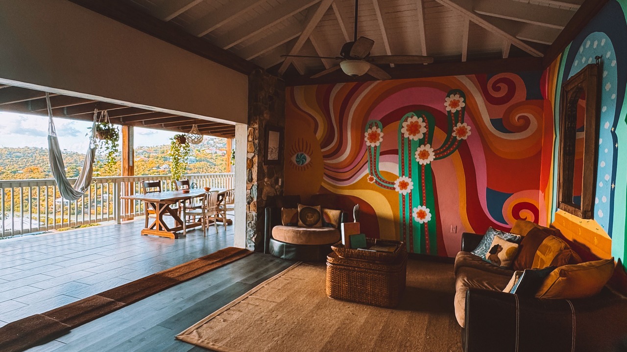 Photo of Livingroom in Hart Bay