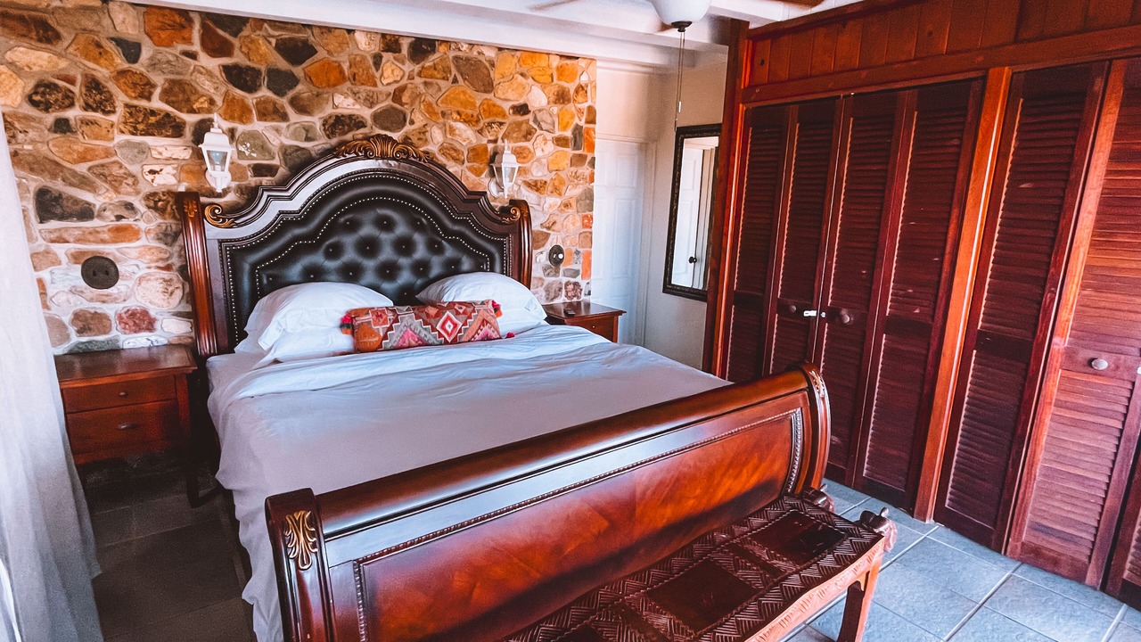 Photo of Bedroom in Hart Bay