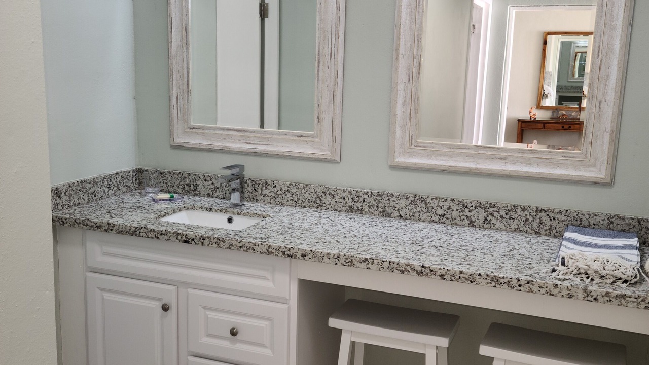 Photo of Bathroom in Estate East Street