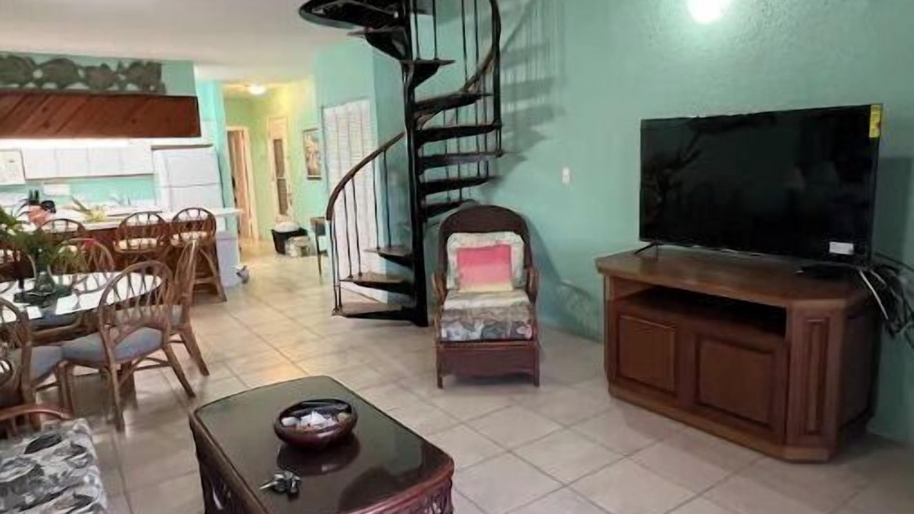 Photo of Patio Balcony in Estate Golden Rock