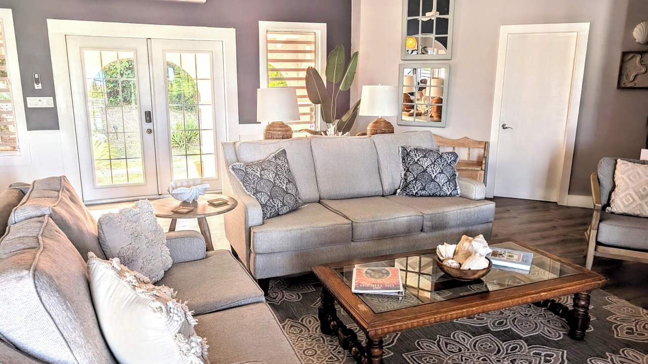 Photo of Livingroom in Estate Marys Fancy