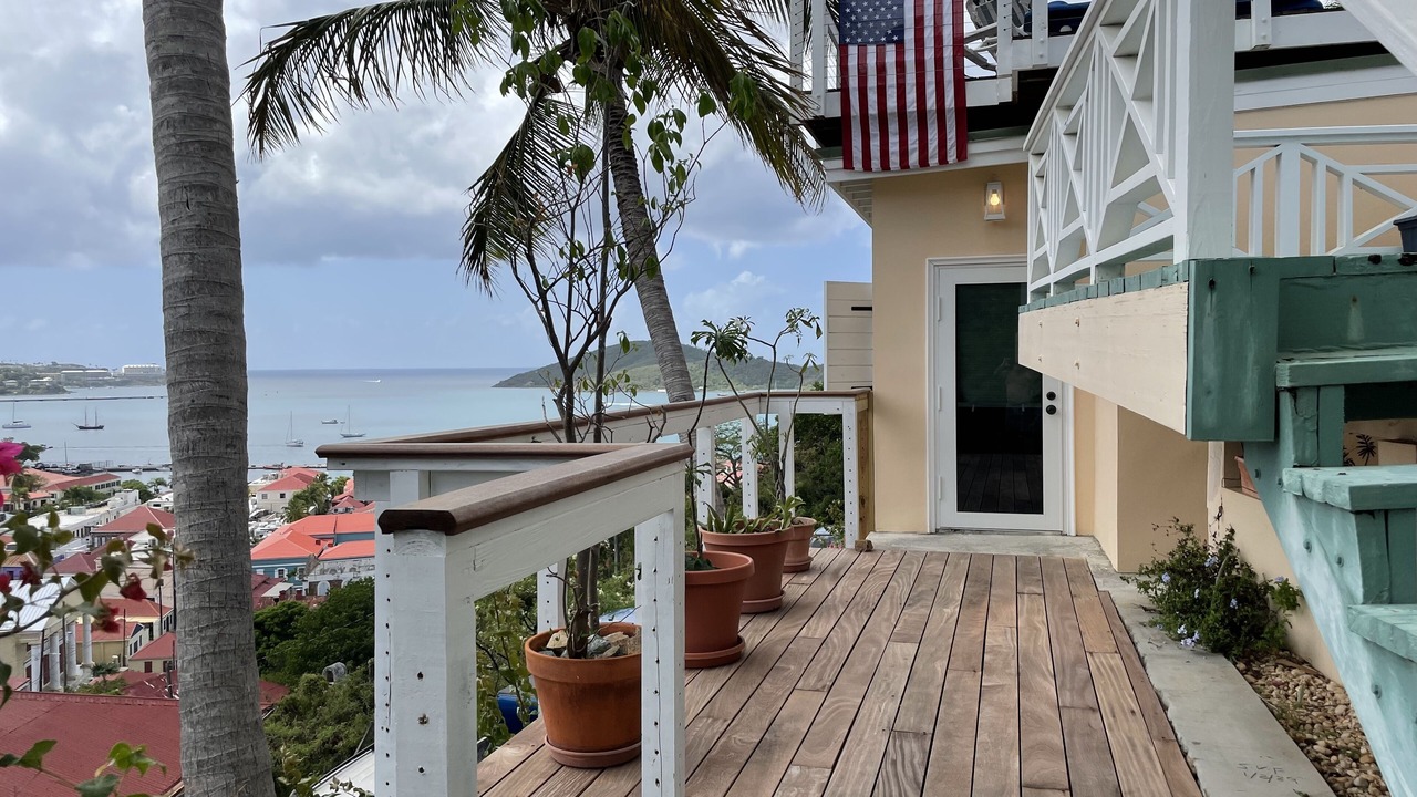 Photo of Patio Balcony in Estate Queens Quarter