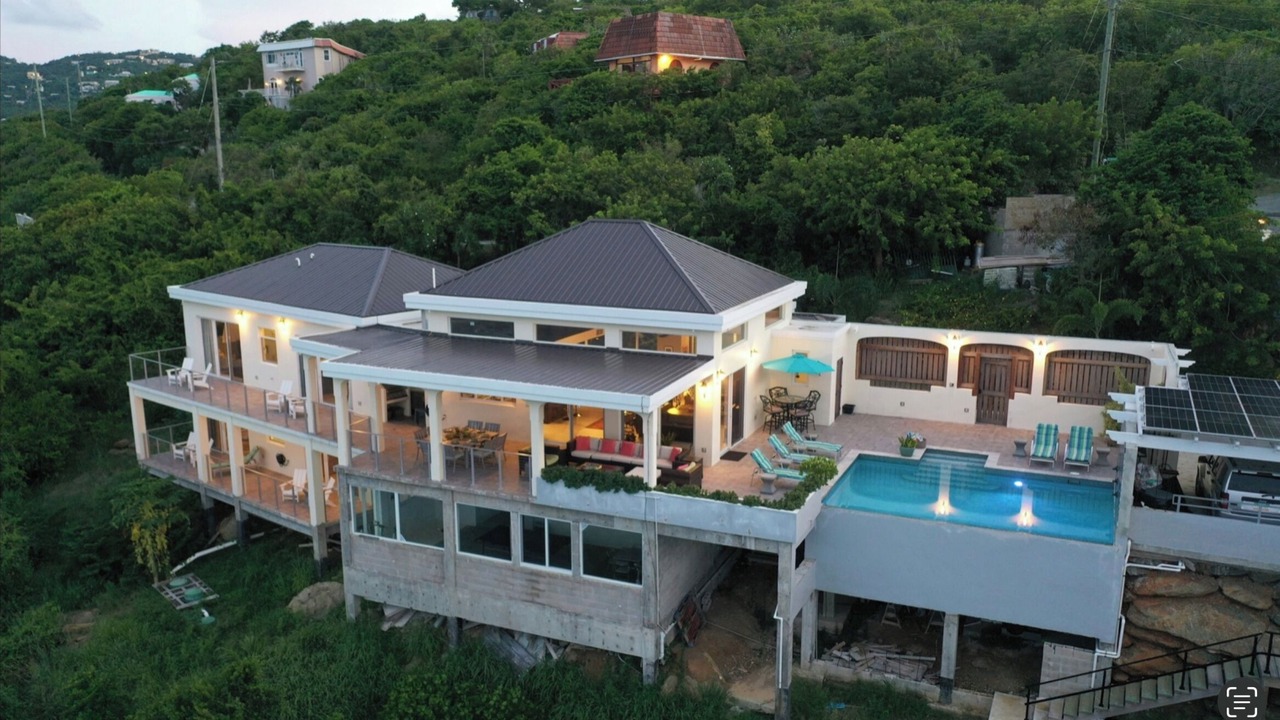 Photo of Outdoor in Estate Peterborg