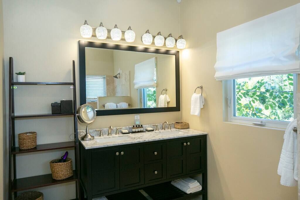 Photo of Bathroom in Great Cruz Bay